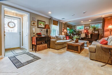 1113 Bendermere Ave Wanamassa-large-010-