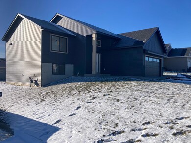 101 Fairway St, Zumbrota, MN 55992 - photo 2