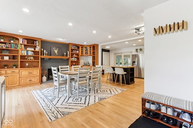 521 Thornberry Dr, Carmel, IN 46032 - photo 4