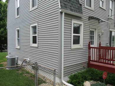 1806 S Douglas St, South Bend, IN 46613 - photo 3