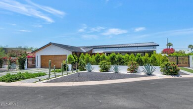 5812 N 44th Pl-large-002-020-5812 N 44th