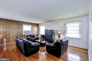 26 Bendix Ln, Willingboro, NJ 08046 - photo 5