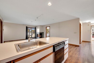 74 Dogwood Ln unit 74, Agawam, MA 01001 - photo 6