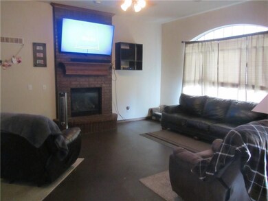 20327 SE 37th St, Harrah, OK 73045 - photo 3