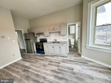 35 W Wyomissing Ave unit STUDIO, Mohnton, PA 19540 - photo 3