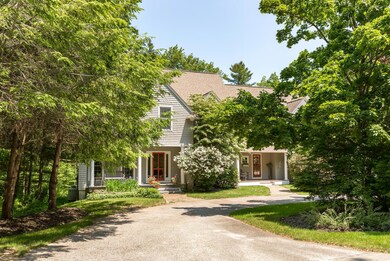 2 Rock Crest Drive