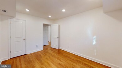 1009 46th St NE unit 1, Washington, DC 20019 - photo 4