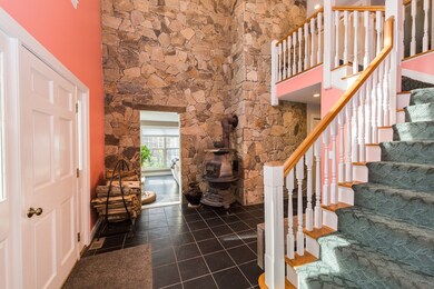 236 North St, Upton, MA 01568 - photo 3