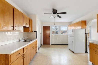 13 Highland St, Wakefield, MA 01880 - photo 4