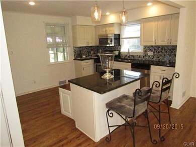 725 N Main St, Allentown, PA 18104 - photo 3