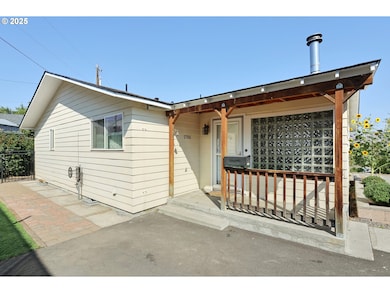 1705 Nevada St, the Dalles, OR 97058 - photo 5