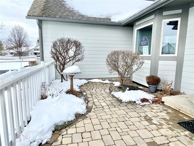 Attractive patio!