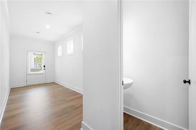 608 Avondale Park Cir, Decatur, GA 30032 - photo 2