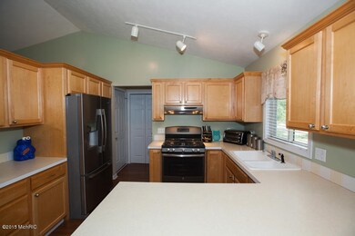 1630 Waldorn Ave NE, Grand Rapids, MI 49505 - photo 4