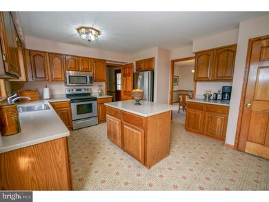 422 Stone Bridge Rd, Perkasie, PA 18944 - photo 6