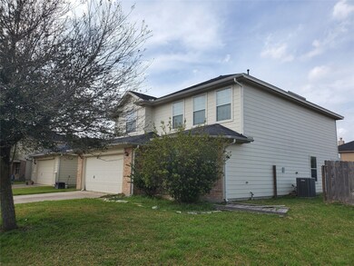 1002 Harrisburg Ct, Rosenberg, TX 77471 - photo 4