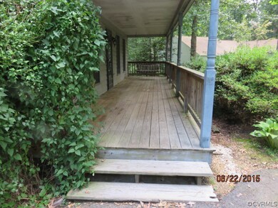 13621 Hunts Bridge Rd - Front Porch