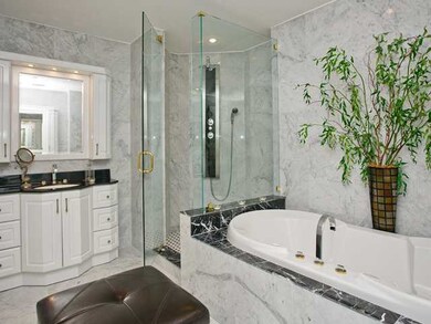 Master Bath/Spa.