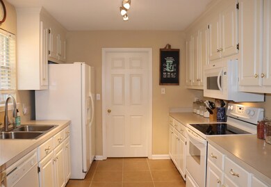 full kitchen
