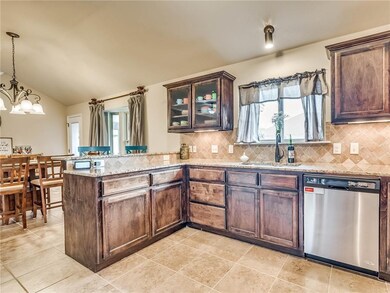 621 Talon Dr, Norman, OK 73072 - photo 7