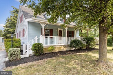 5906 Oakland Rd, Sykesville, MD 21784 - photo 2