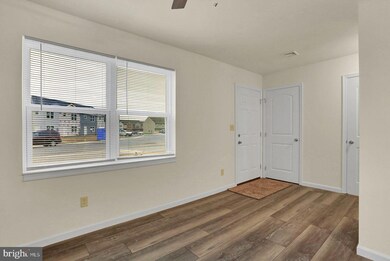 186 Delano Dr, Chambersburg, PA 17201 - photo 3