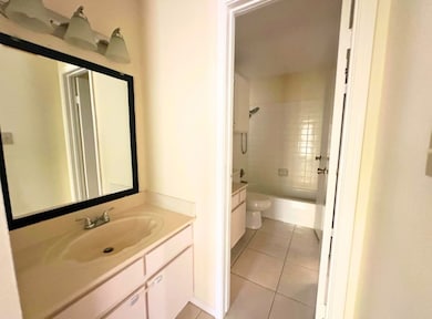 7575 Cambridge St unit 1902, Houston, TX 77054 - photo 7