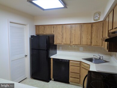 16 Camelot Place unit H4, Sewell, NJ 08080 - photo 7