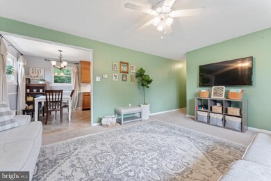 27 Roberta Ln, Royersford, PA 19468 - photo 7