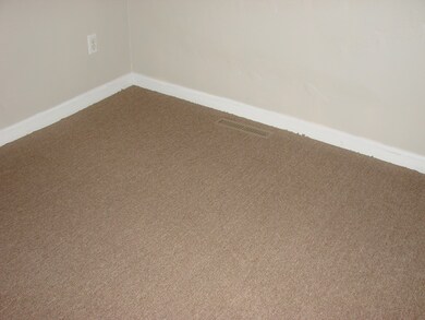 314 Sewall St unit 1, Ludlow, MA 01056 - photo 4