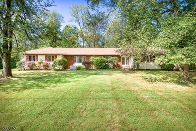 24 Old Forge Dr, Warren, NJ 07059 - photo 2