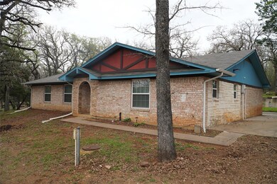207 Oakhill Dr, Keene, TX 76059 - photo 5