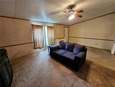 133 Greentree Ct, Bath, PA 18014 - photo 6