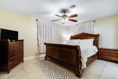 2718 S. Curtis Drive-10