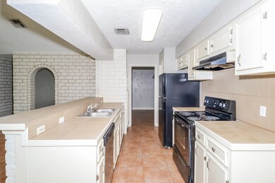 7506 Antoine Dr, Houston, TX 77088 - photo 6