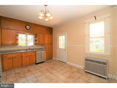 403 Franklin St, Shoemakersville, PA 19555 - photo 3