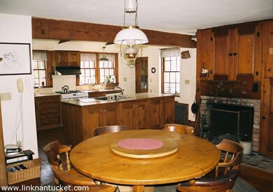 Kitchen/Dining
