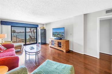 650 Island Way unit 204, Clearwater Beach, FL 33767 - photo 5