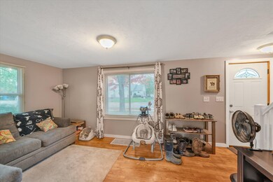 793 E 8th St, Holland, MI 49423 - photo 4