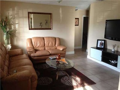 15042 SW 69th St, Miami, FL 33193 - photo 3