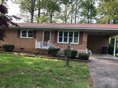 420 W 9th St, Siler City, NC 27344 - photo 2