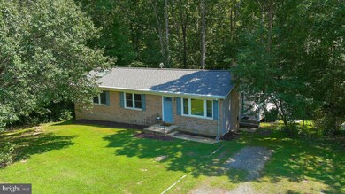 37151 E Lakeland Dr, Mechanicsville, MD 20659 - photo 2