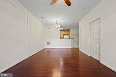 21191 Mcfadden Square unit 105, Sterling, VA 20165 - photo 5