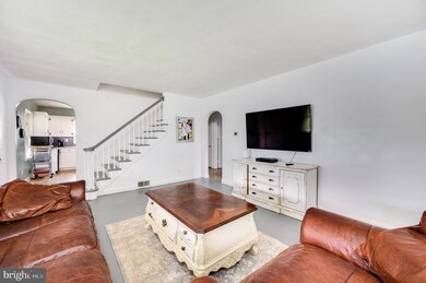 110 W Myrtle St, Littlestown, PA 17340 - photo 7