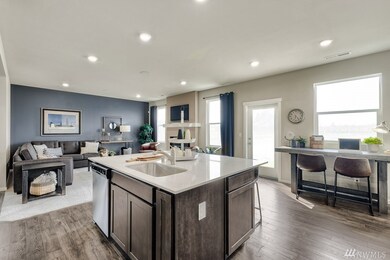 10709 187th St E unit 710, Puyallup, WA 98374 - photo 2