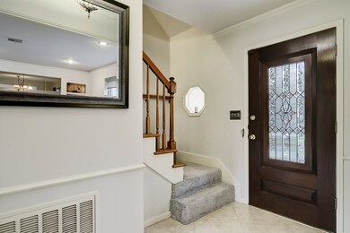 1314 Friarcreek Ln, Houston, TX 77055 - photo 5