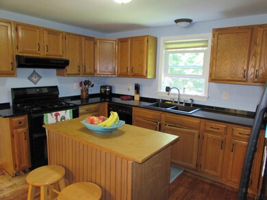 32 Hillview Dr, Chichester, NH 03258 - photo 5