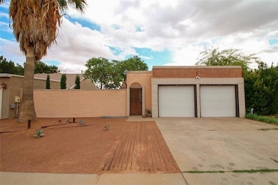 1900 Chris Scott Dr, El Paso, TX 79936 - photo 2