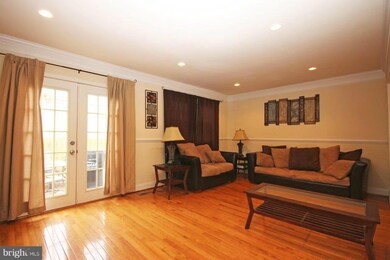 8404 Piney Point Ct, Manassas, VA 20110 - photo 2