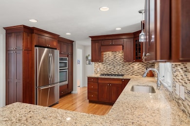 242 Farm St, Millis, MA 02054 - photo 6